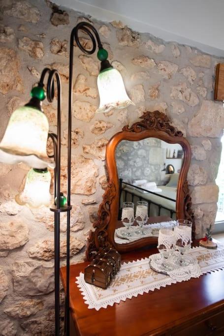 La Casa Di Bella A Tradional Stone House With Barbecue Vila Kariá Exterior foto