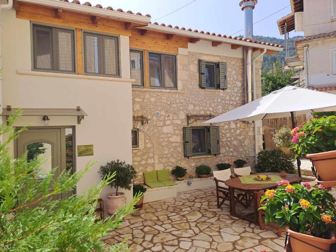 La Casa Di Bella A Tradional Stone House With Barbecue Vila Kariá Exterior foto